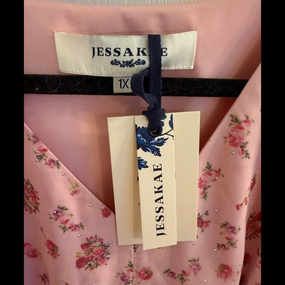 JessaKae Rosamund Pink Floral Maxi Dress w/sparkle - Picture 2 of 5